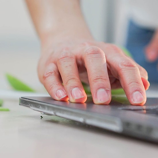 Laptop; Foto: Chainarong06 - Shutterstock.com